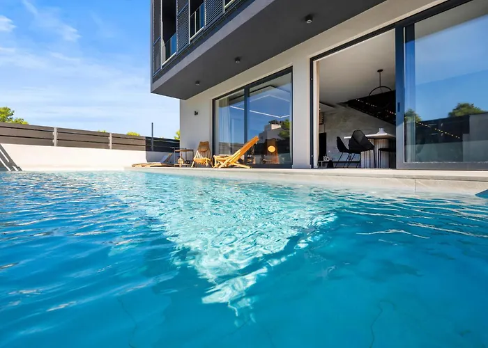 Pet Friendly In With Sauna Vikendica Vodice